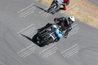 media/Nov-12-2023-Classic Track Days (Sun) [[11f17acb81]]/Group 3/session 2 turn 9/